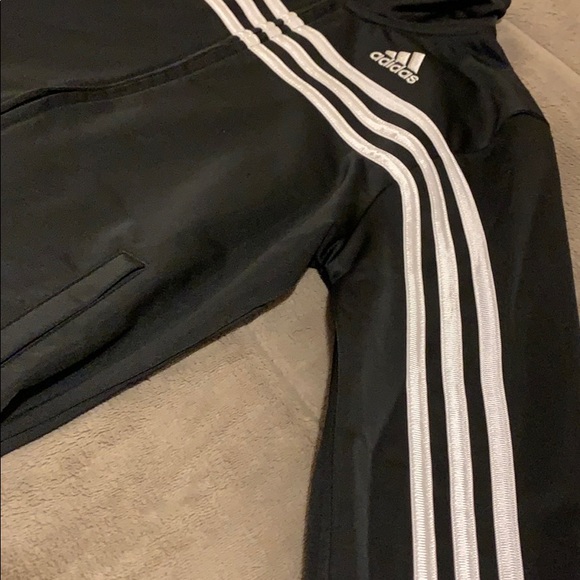 Kids Adidas zip up jacket - Picture 2 of 5